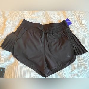 Target JoyLab Women’s  high rise medium pleated side shorts in black